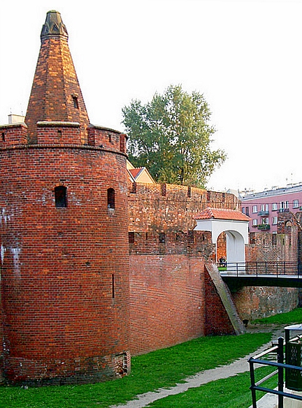 STADTMAUER IN DER NAEHE DER BABAKANE 1